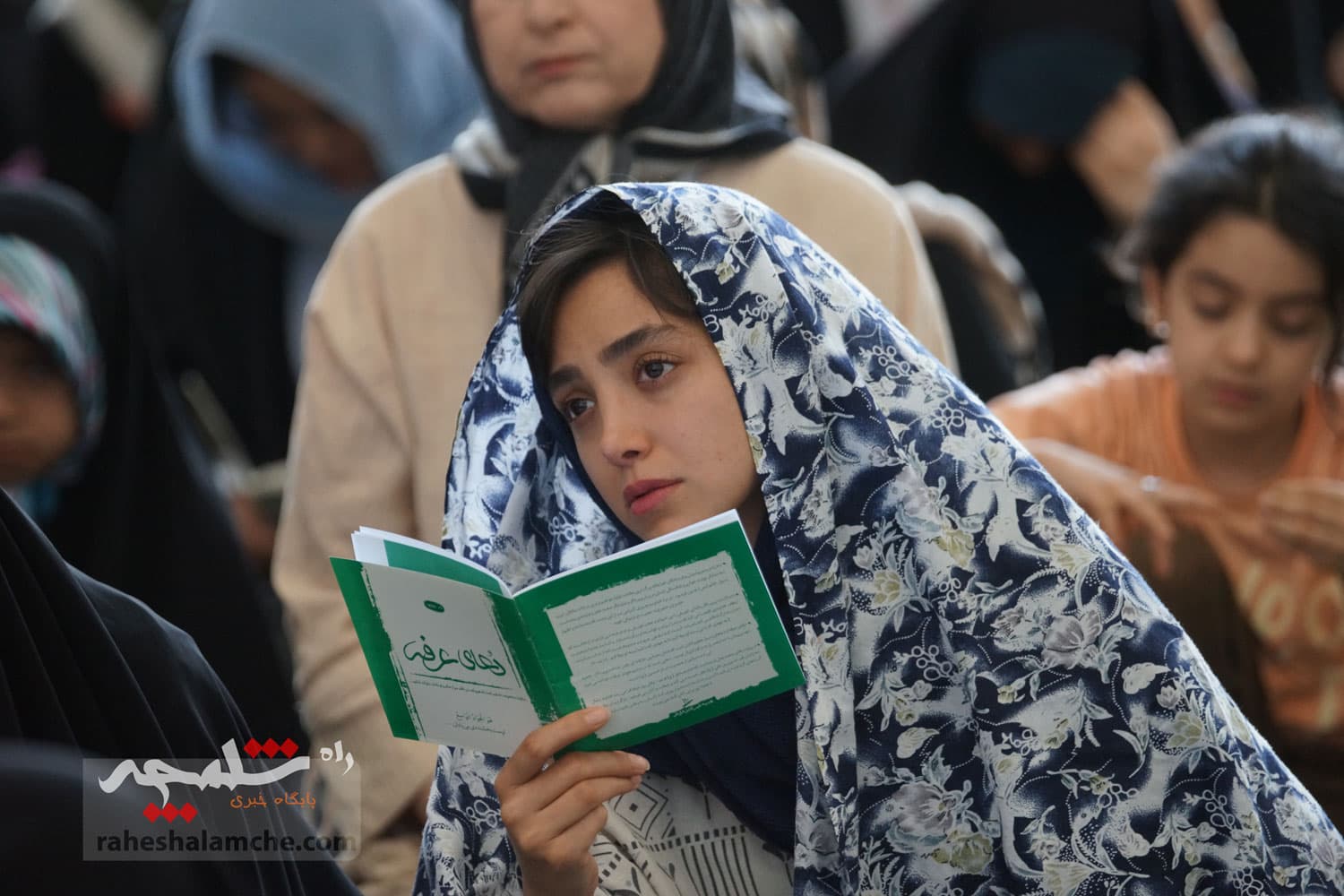 مراسم دعای عرفه در مصلی امام خمینی(ره) برگزار شد +تصاویر — تصویر 27