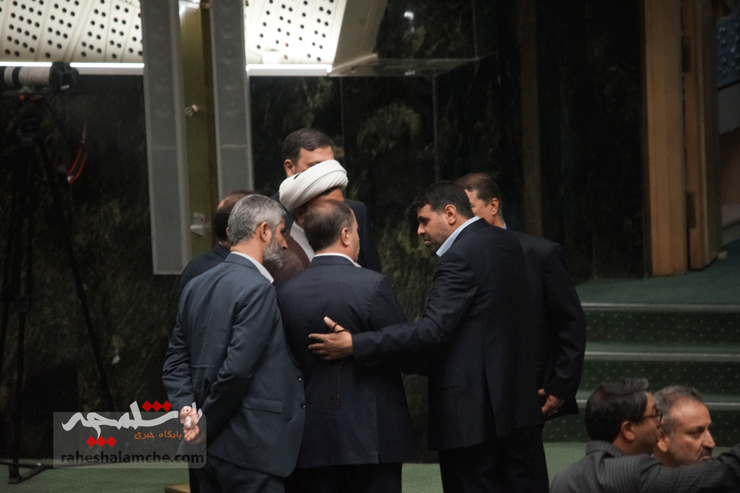 پزشکیان برای دفاع از کلیات بودجه 1404 به مجلس رفت +تصاویر — تصویر 36
