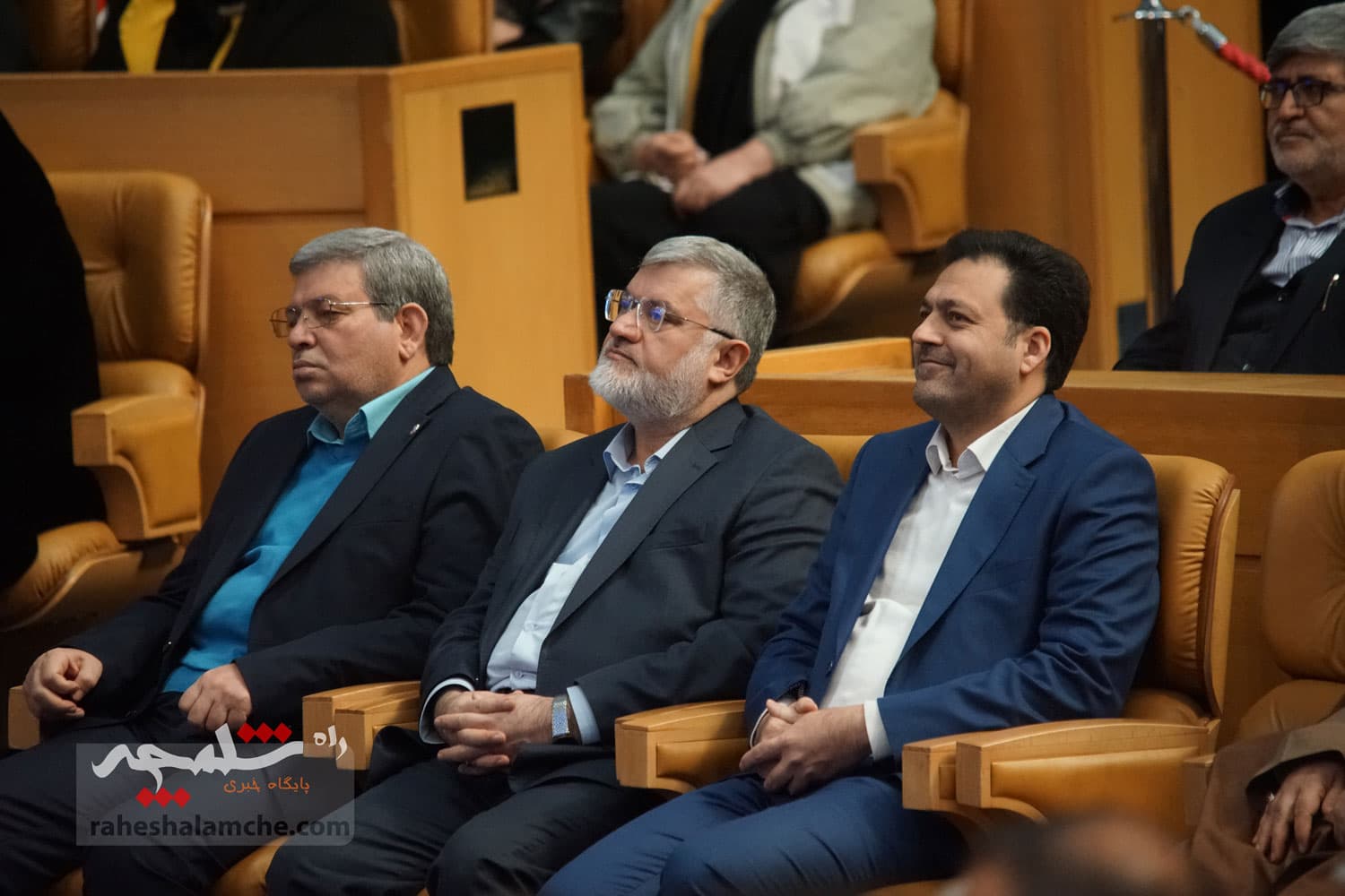 آیین تجلیل از طرحهای برگزیده اشتغال آفرین در کمیته امداد با حضور پزشکیان +تصاویر — تصویر 80