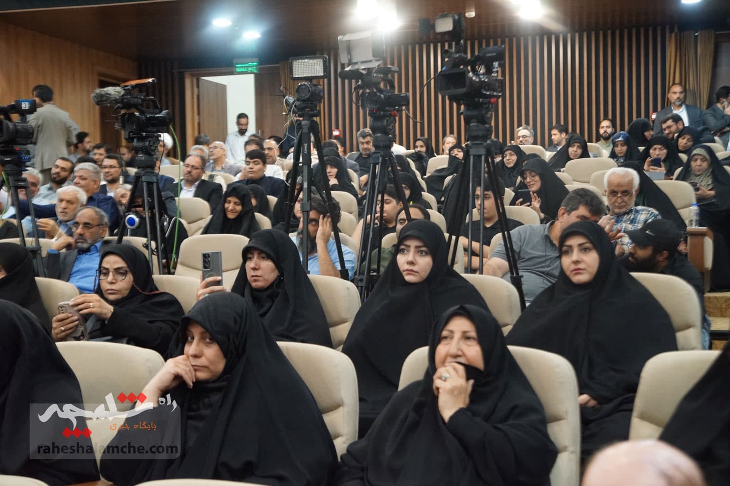 مراسم گرامیداشت «امین و امیر دیپلماسی مقاومت» +تصاویر — تصویر 38
