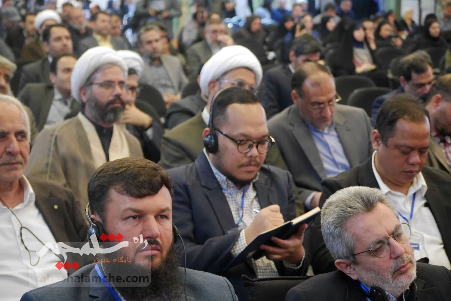 اولین همایش بینالمللی حقوق بشر در رهیافت شرقی برگزار شد — تصویر 135