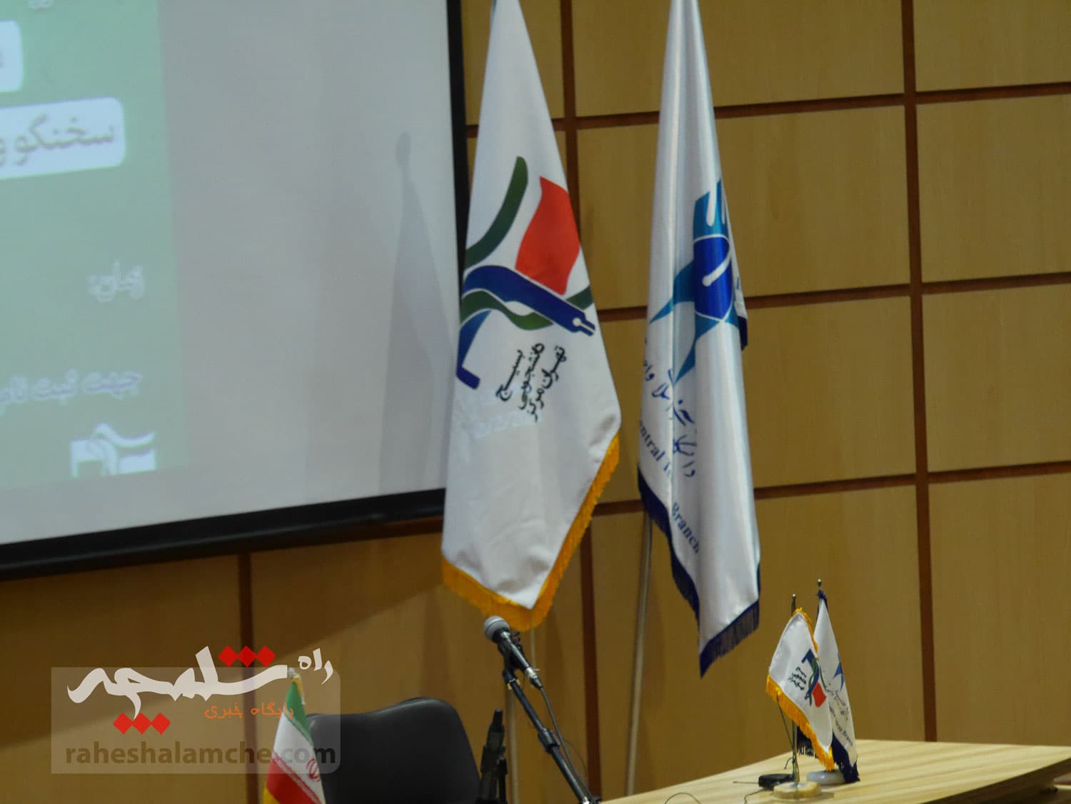 نشست صمیمی طحاننظیف با دانشجویان دانشگاه آزاد واحد مرکز +تصاویر — تصویر 1