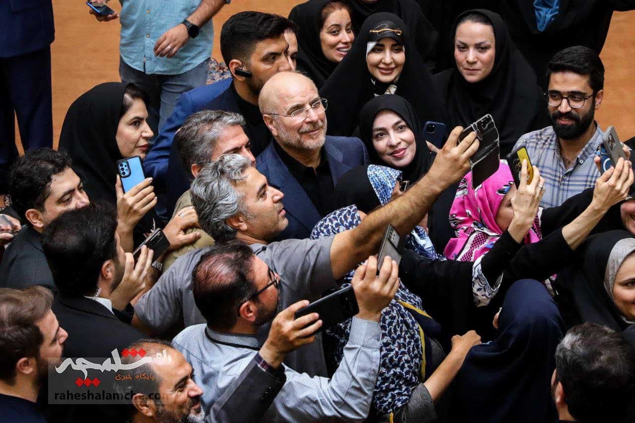 دورهمی خیلی صمیمانه خبرنگاران با قالیباف +تصاویر — تصویر 11