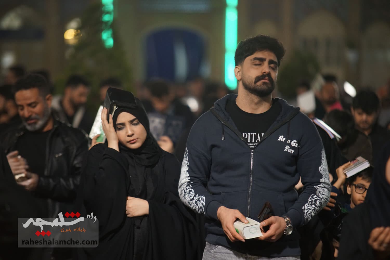 طنین نجوای «الهی العفو» دومین شب قدر در حرم عبدالعظیم حسنی(ع) +تصاویر — تصویر 89