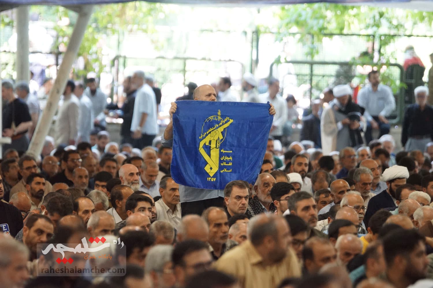 نماز جمعه تهران برگزار شد +تصاویر — تصویر 41