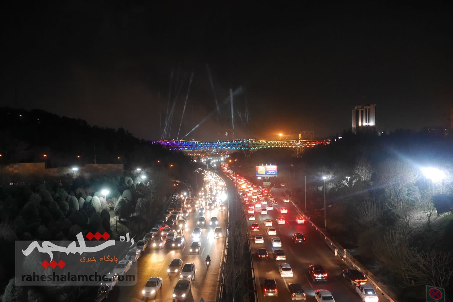 مراسم بزرگترین نورافشانی کشور در پل طبیعت برگزار شد +تصاویر — تصویر 48