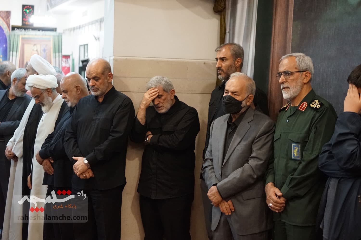 در مراسم اربعین سردار شهید سلامی چه کسانی بودند؟ +تصاویر — تصویر 79