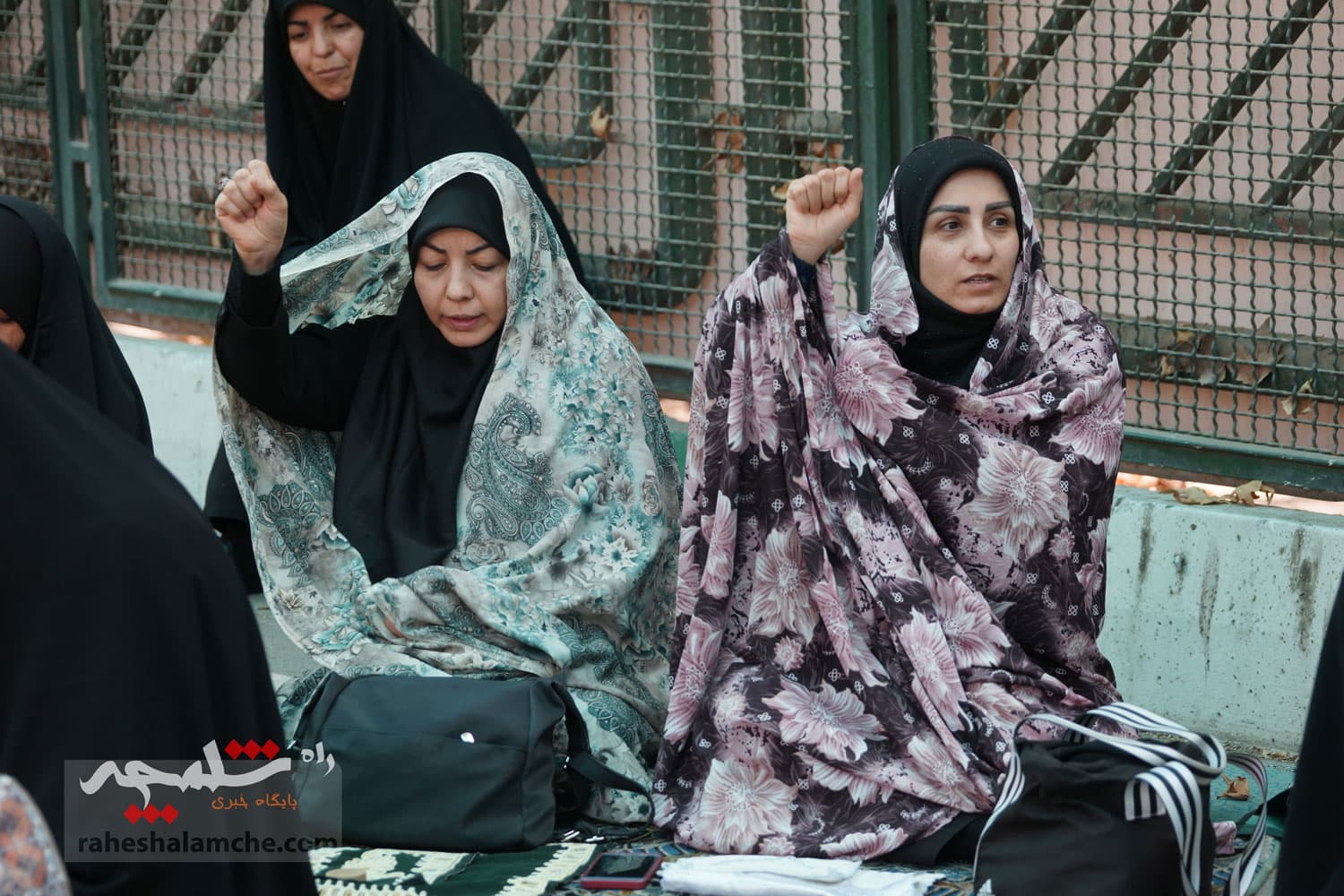 نماز جمعه تهران در اولین روز ماه محرم حسینی برگزار شد +تصاویر — تصویر 35