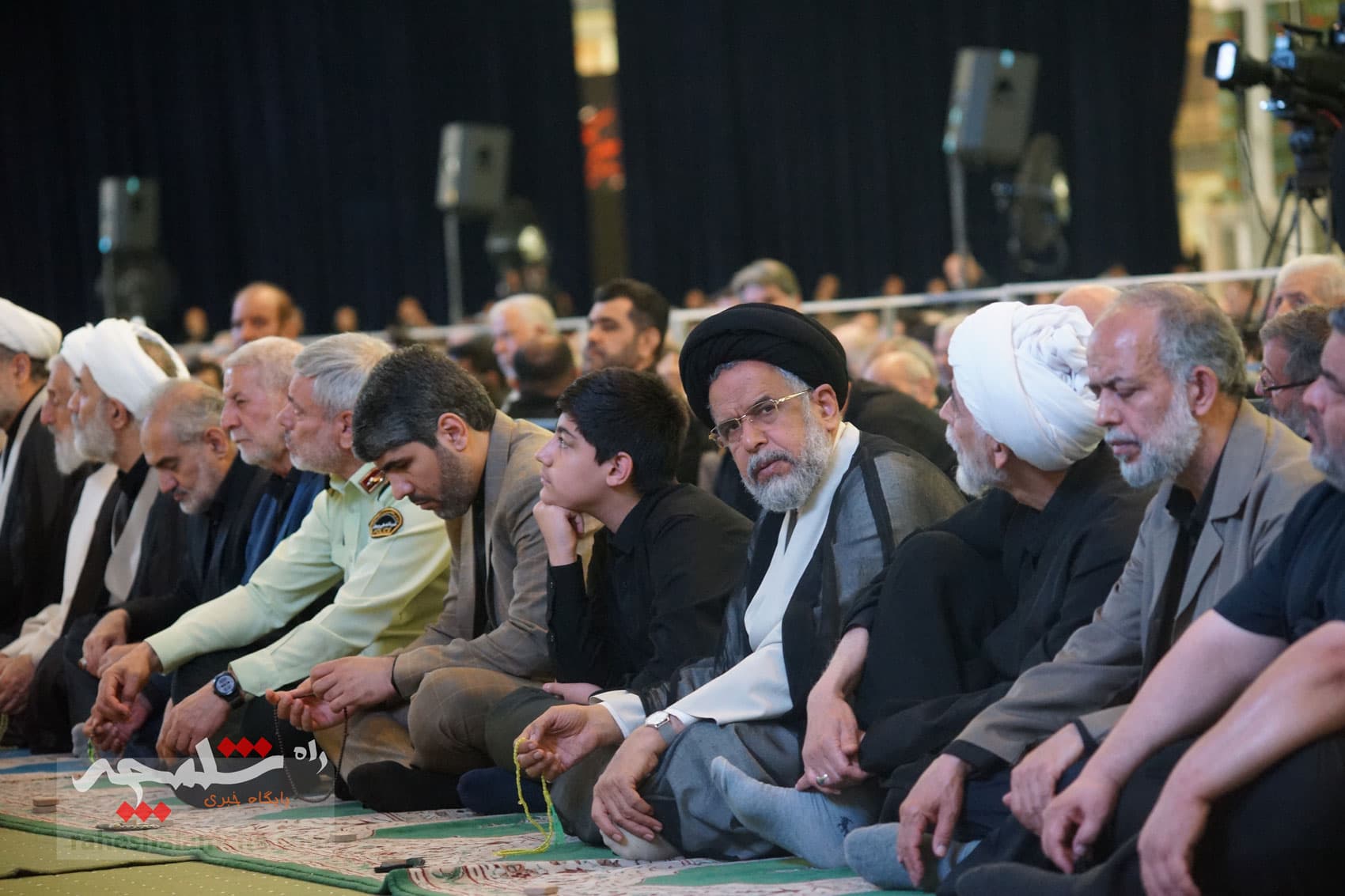 اولین نماز جمعه تهران در ماه محرم برگزار شد +تصاویر — تصویر 39