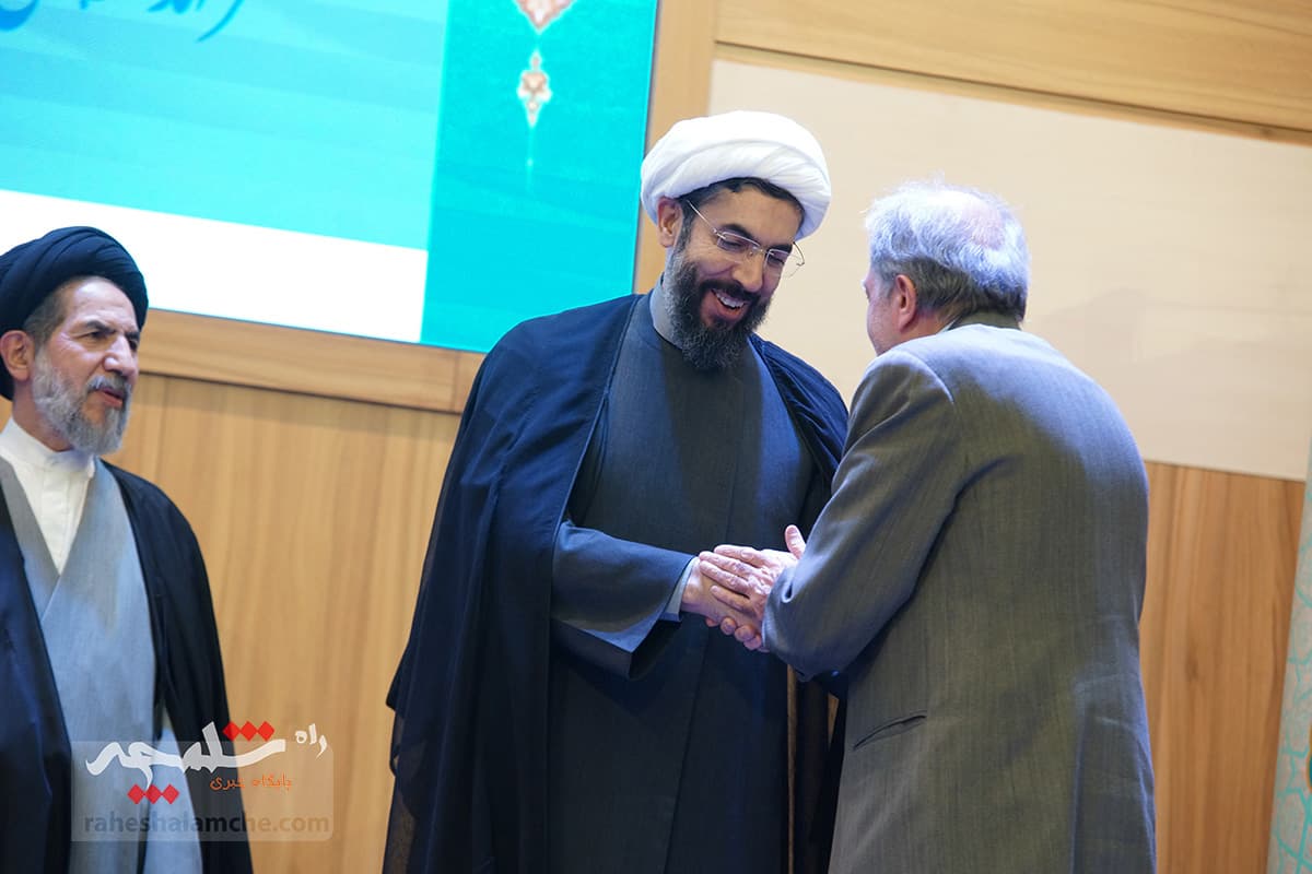 گزارش تصویری نخستین جشنواره فرهنگی دانشگاه تهران — تصویر 41