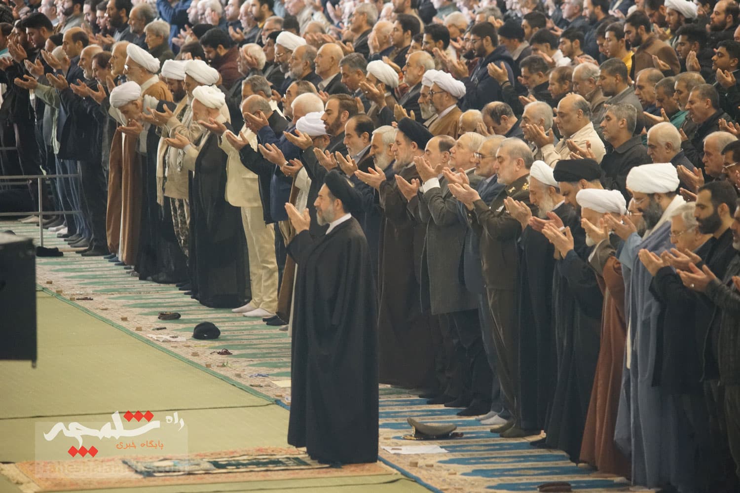 نماز جمعه این هفته تهران برگزار شد +تصاویر — تصویر 66