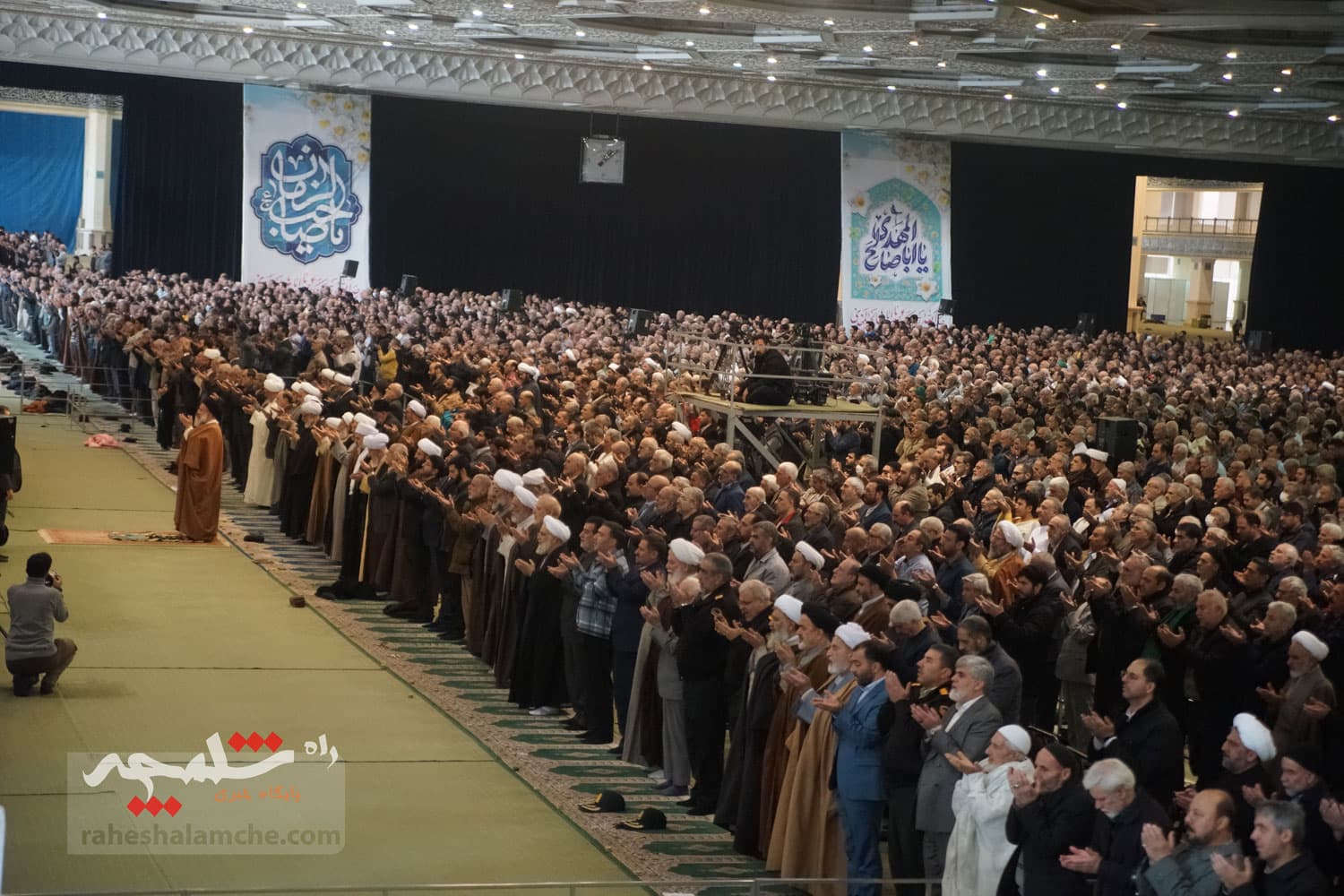 نمازجمعه تهران در روز نیمه شعبان برگزار شد +تصاویر — تصویر 37