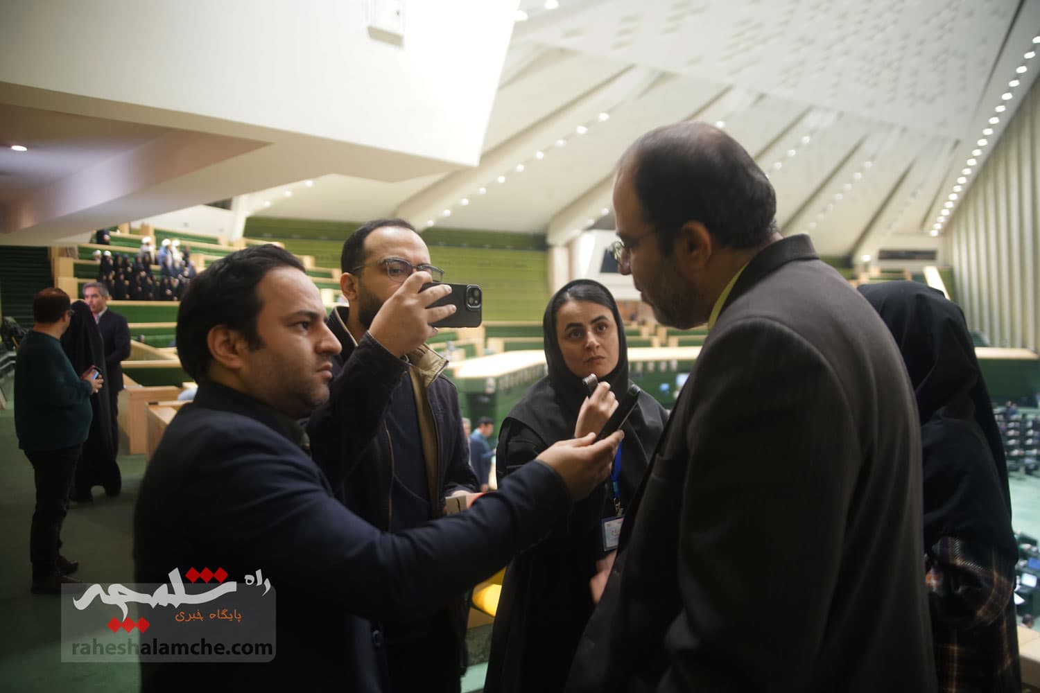امروز در مجلس چه خبر بود؟ +تصاویر — تصویر 29