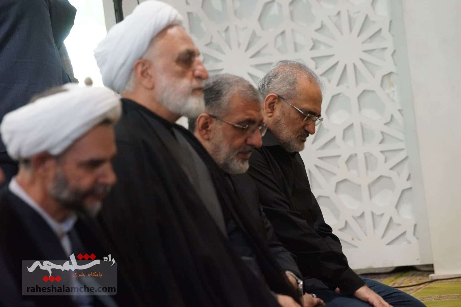 نماز جمعه تهران در اولین روز ماه محرم حسینی برگزار شد +تصاویر — تصویر 19