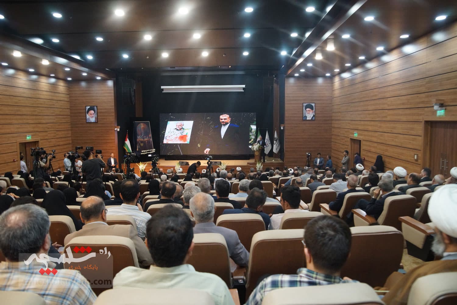 مراسم گرامیداشت «امین و امیر دیپلماسی مقاومت» +تصاویر — تصویر 62
