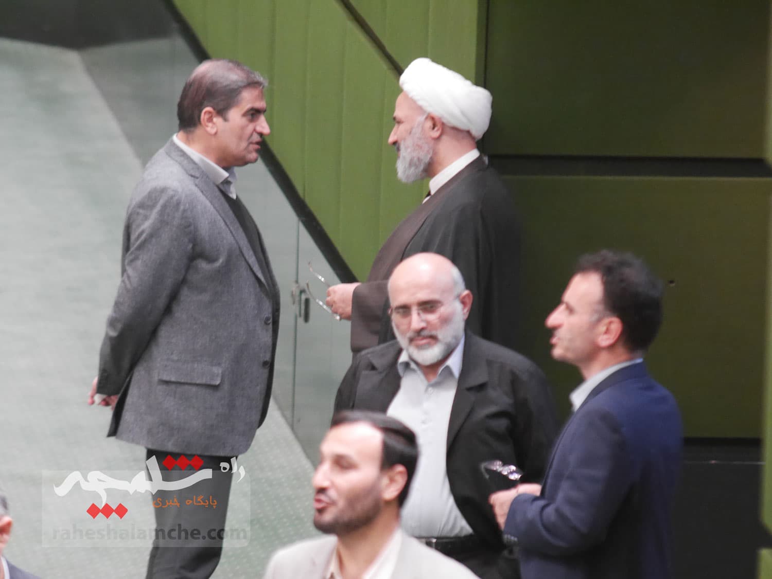 دومین روز بررسی بودجه 1404 در صحن علنی مجلس چه گذشت؟ +تصاویر — تصویر 13