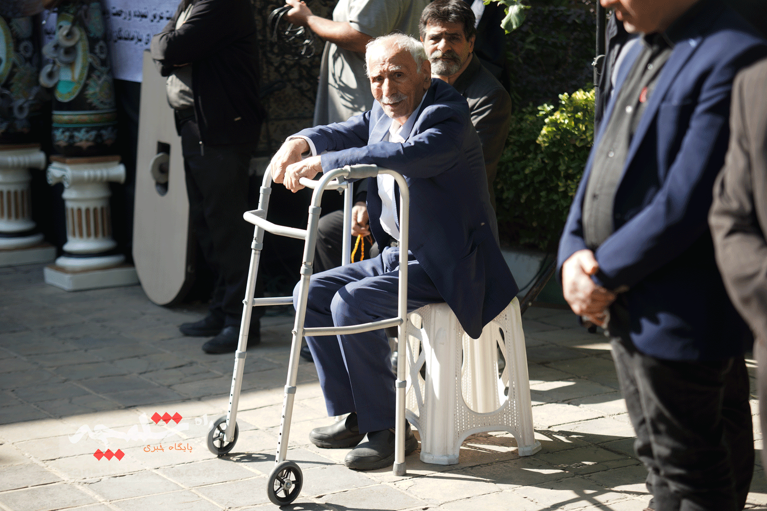 پیکر علیاکبر سفیدگران تشییع شد +تصاویر — تصویر 62