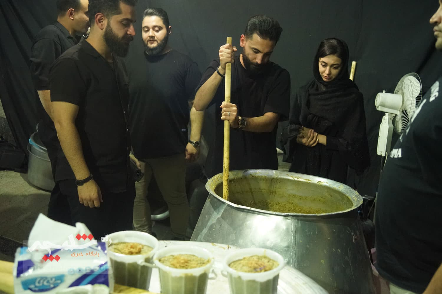 پخت آش نذری و روضه خانگی در شب 28 صفر +تصاویر — تصویر 58