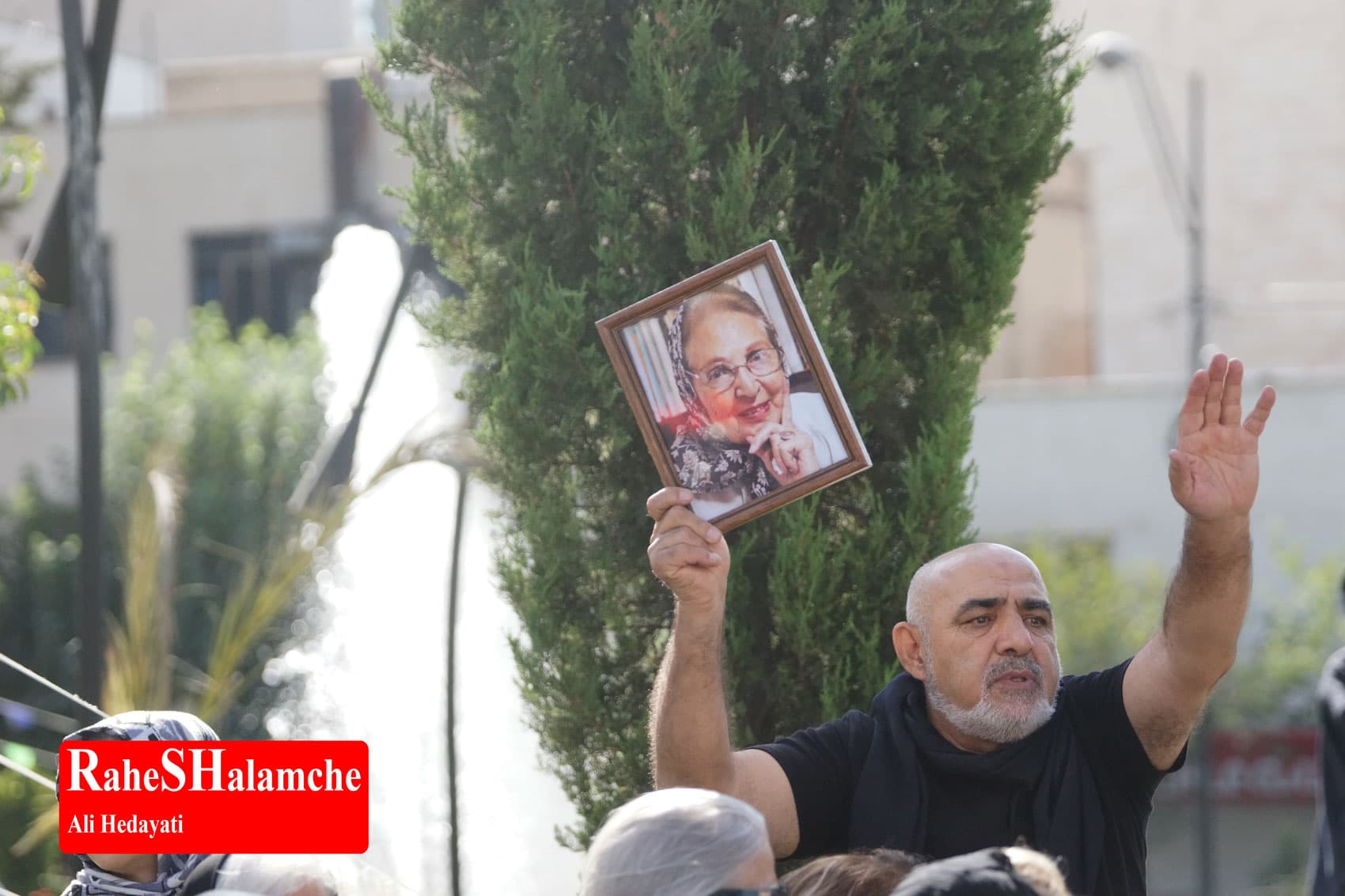 پیکر ثمین باغچهبان تشییع شد +تصاویر — تصویر 11