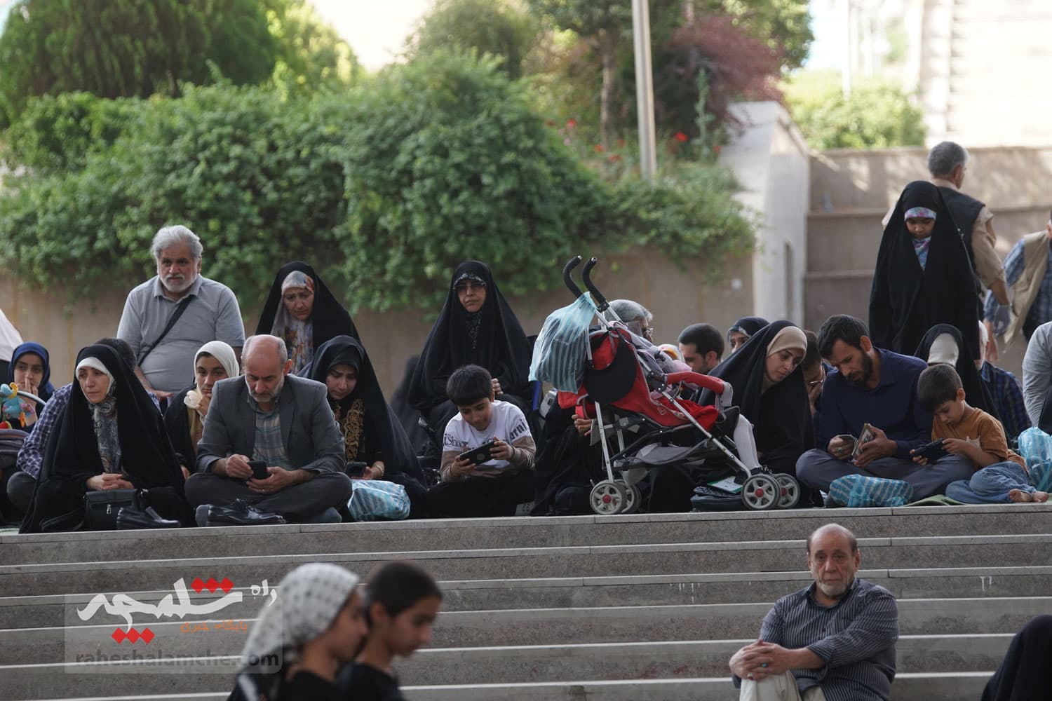مراسم دعای عرفه در مصلی امام خمینی(ره) برگزار شد +تصاویر — تصویر 3