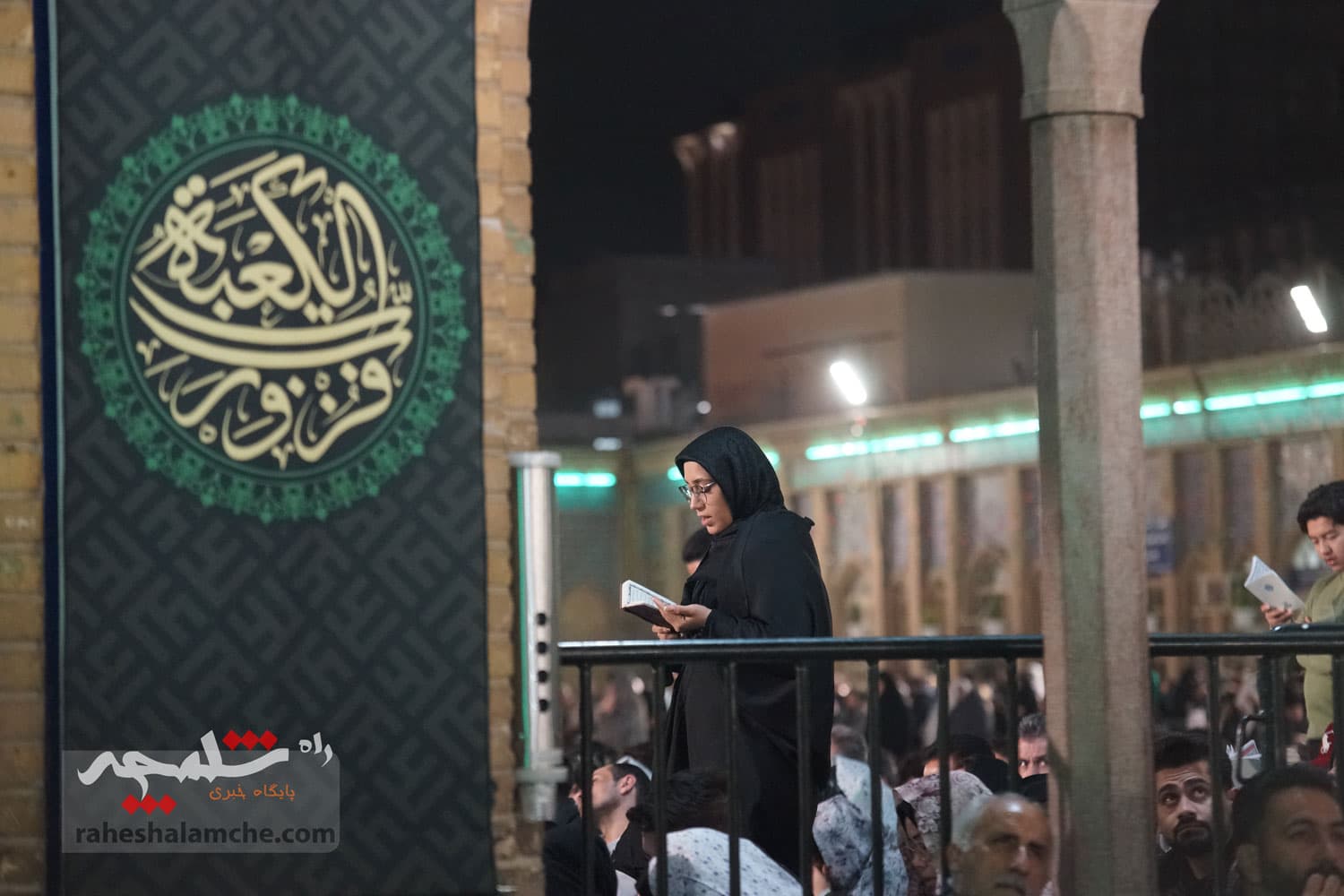 طنین نجوای «الهی العفو» دومین شب قدر در حرم عبدالعظیم حسنی(ع) +تصاویر — تصویر 49