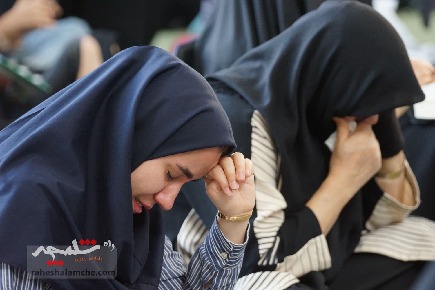 مراسم دعای عرفه در مصلی امام خمینی(ره) برگزار شد +تصاویر — تصویر 41