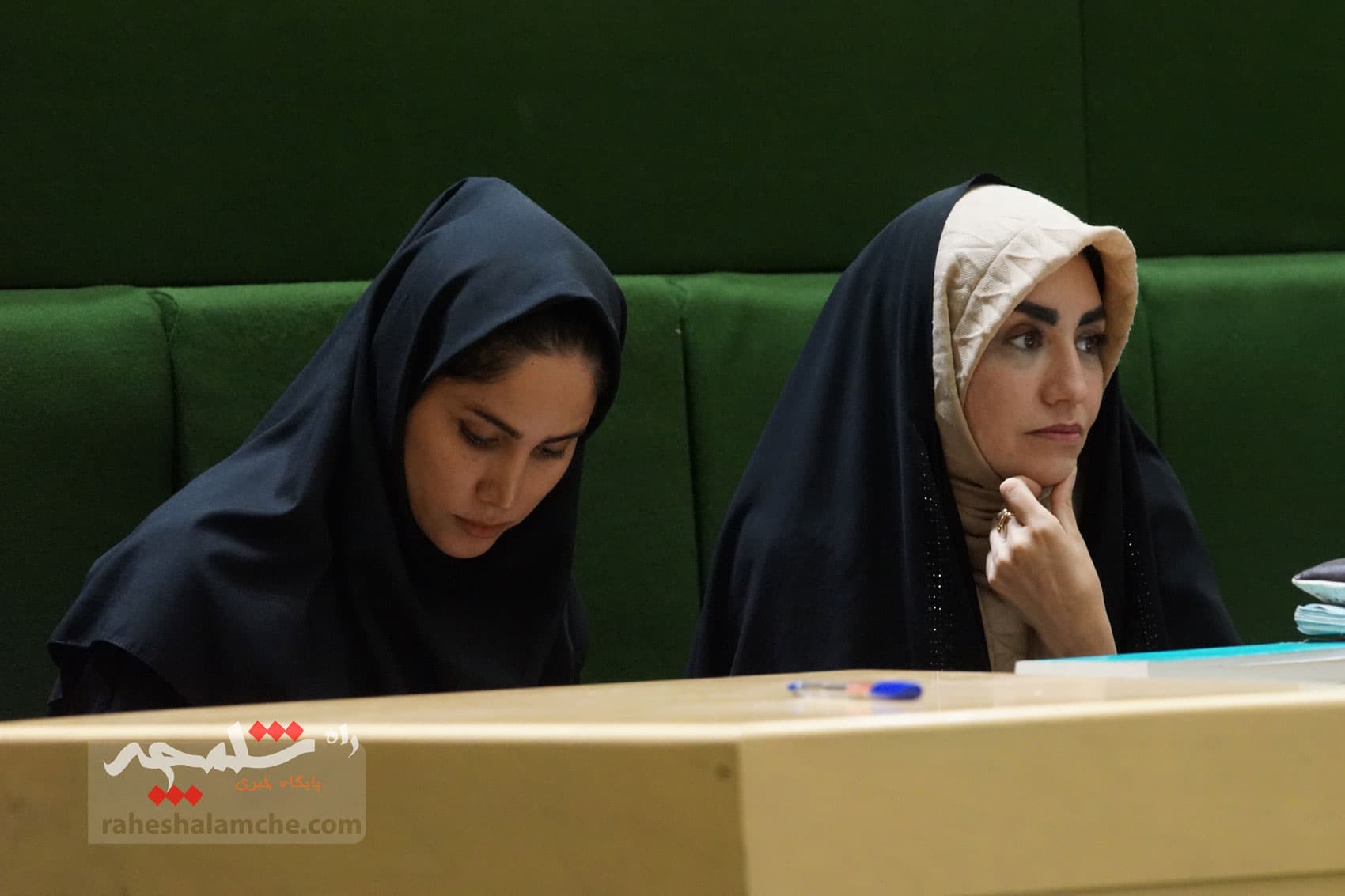 حاشیههای امروز صحن علنی مجلس در آستانه روز خبرنگار +تصاویر — تصویر 29