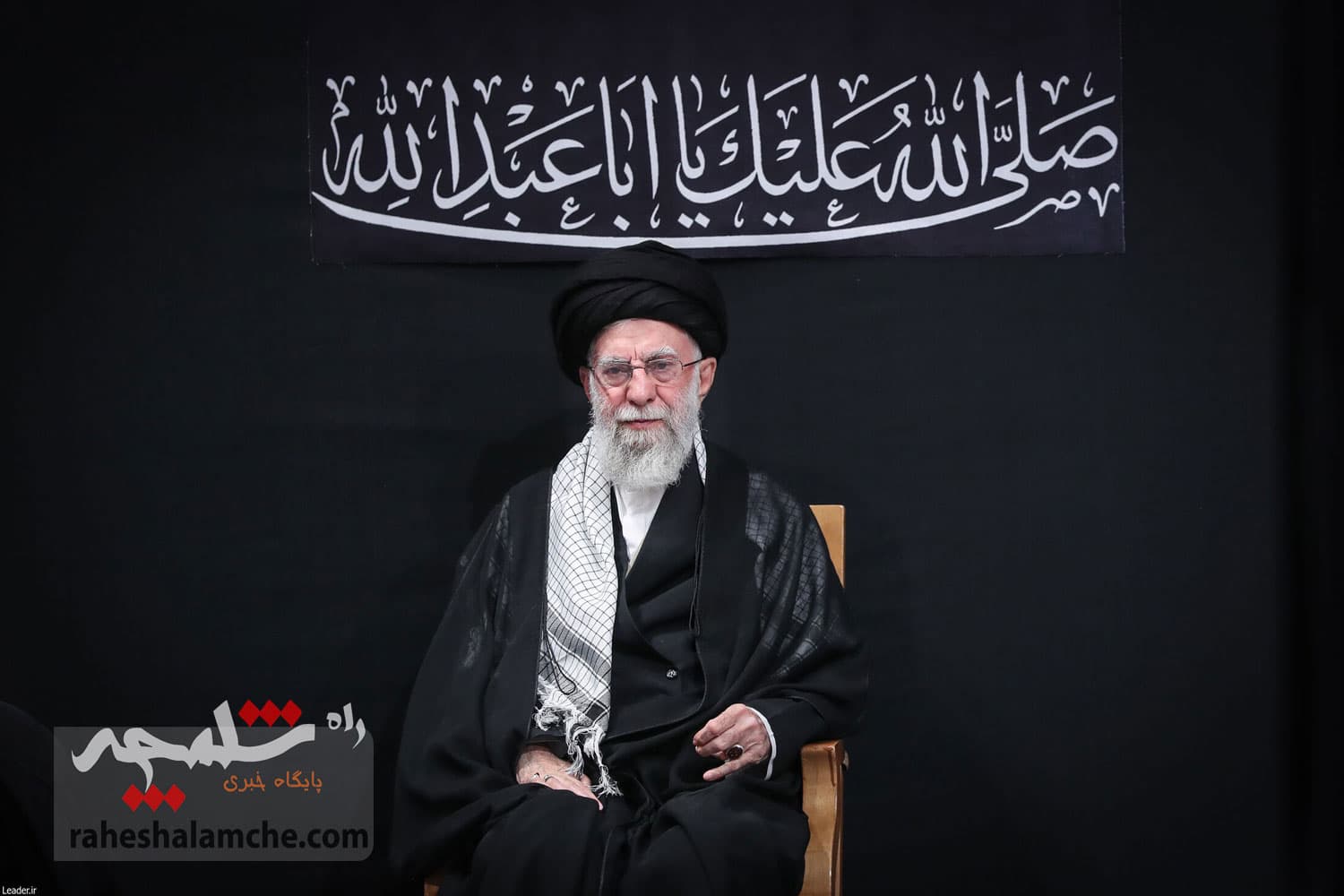 مراسم عزادارای شب عاشورا با حضور رهبر انقلاب اسلامی په گذشت؟ +تصاویر و فیلم — تصویر 43