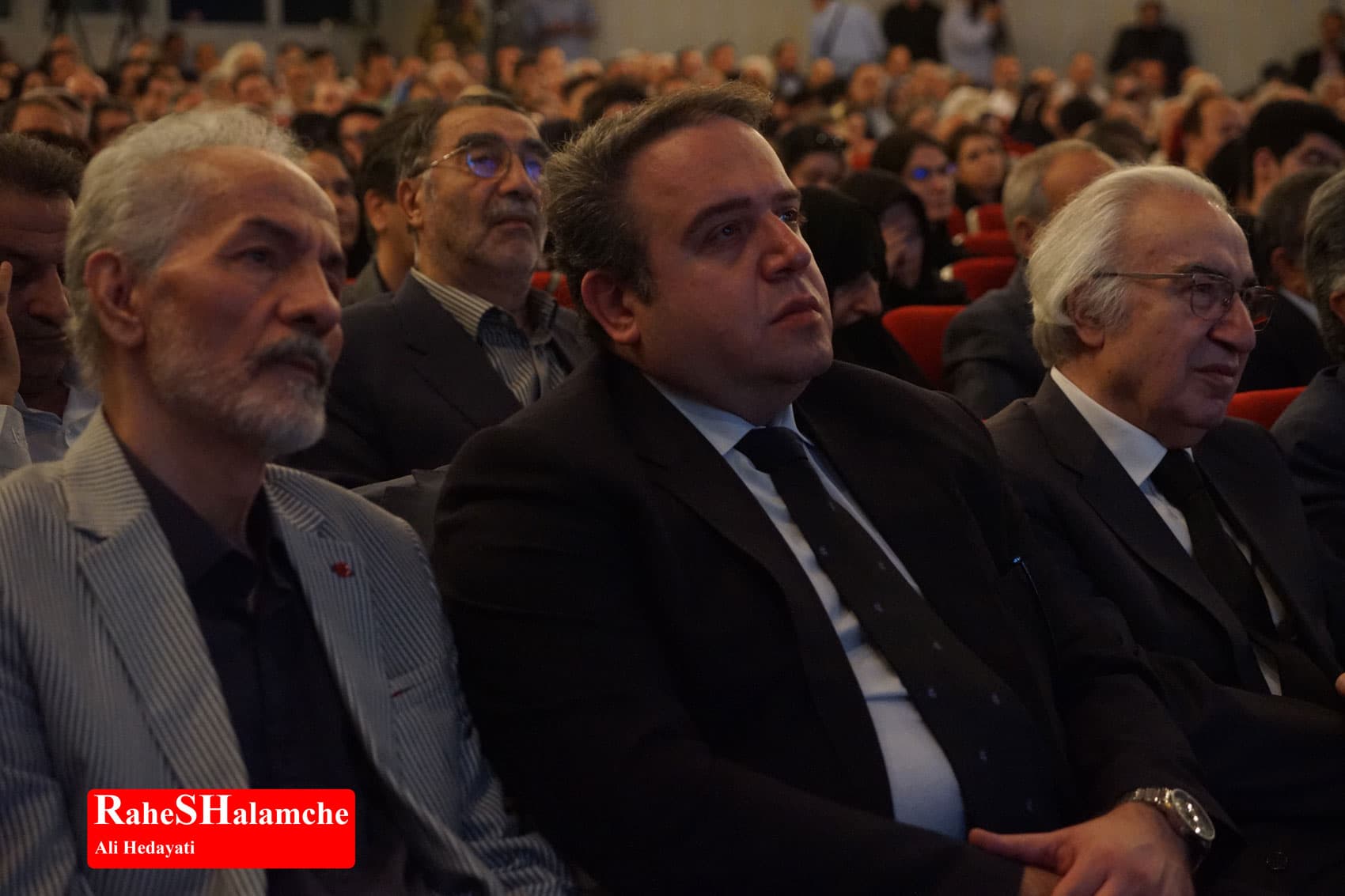 پزشکیان پا به توپ شد +تصاویر — تصویر 10