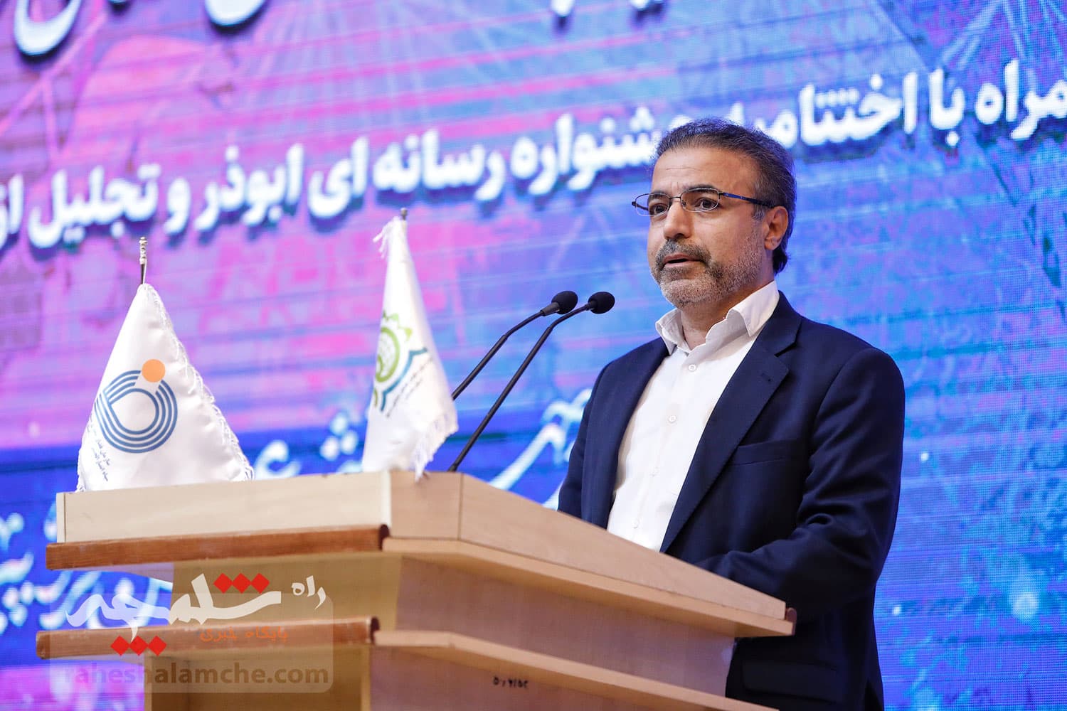 گردهمایی بزرگ فعالان فضای مجازی استان همدان با حضور طحاننظیف +تصاویر — تصویر 12