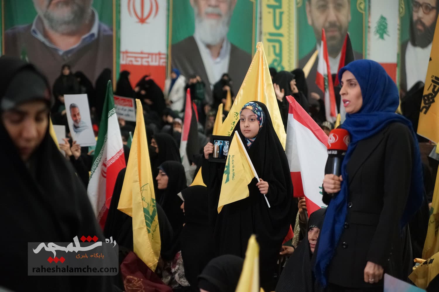 مراسم گرامیداشت شهید سیدحسن نصرالله در مصلی تهران برگزار شد +تصاویر — تصویر 28