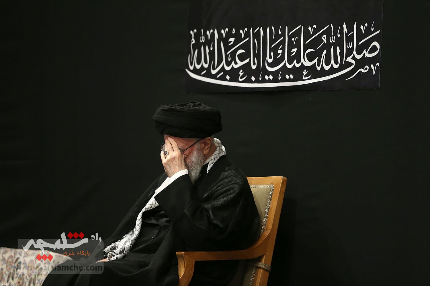 مراسم عزادارای شب عاشورا با حضور رهبر انقلاب اسلامی په گذشت؟ +تصاویر و فیلم — تصویر 24