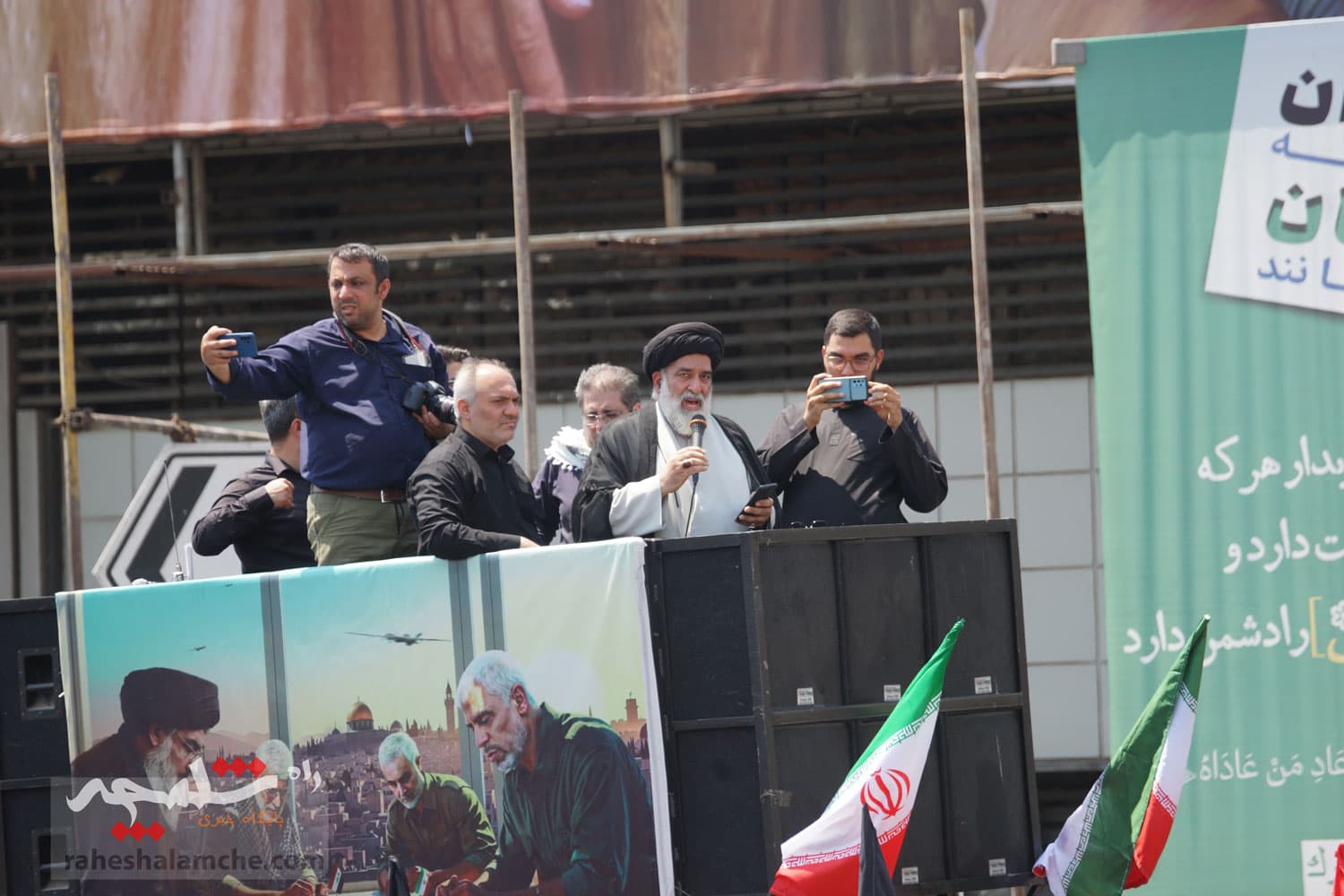 تجمع مردم تهران در محکومیت اقدام رژیم پلید صهیونیستی +تصاویر — تصویر 51