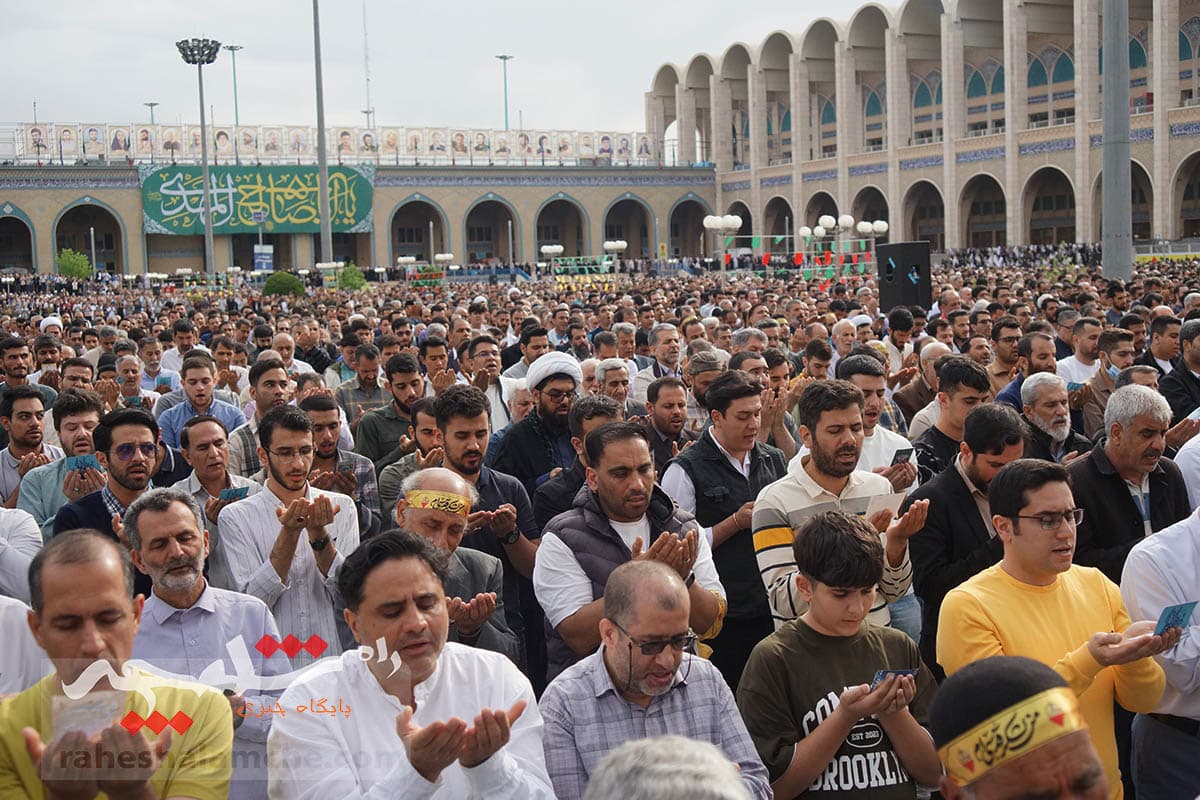 گزارش تصویری نماز عید فطر در مصلی امام خمینی(ره) تهران(2) — تصویر 16