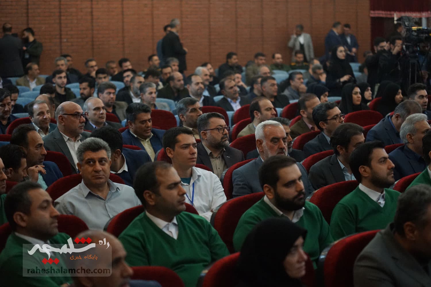 گزارش تصویری کامل سفر پزشکیان جنوب شرق تهران — تصویر 173