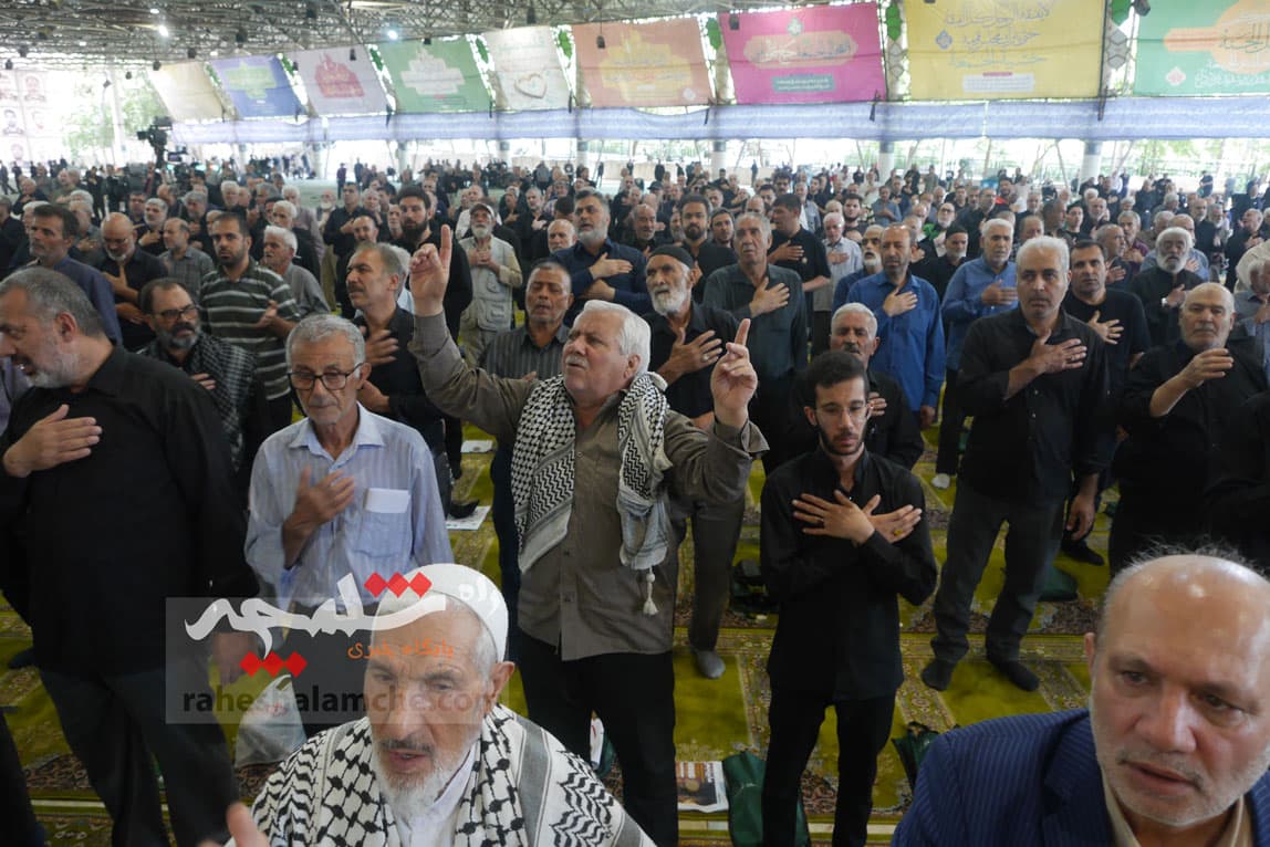 نماز جمعه تهران در اولین روز ماه محرم حسینی برگزار شد +تصاویر — تصویر 61